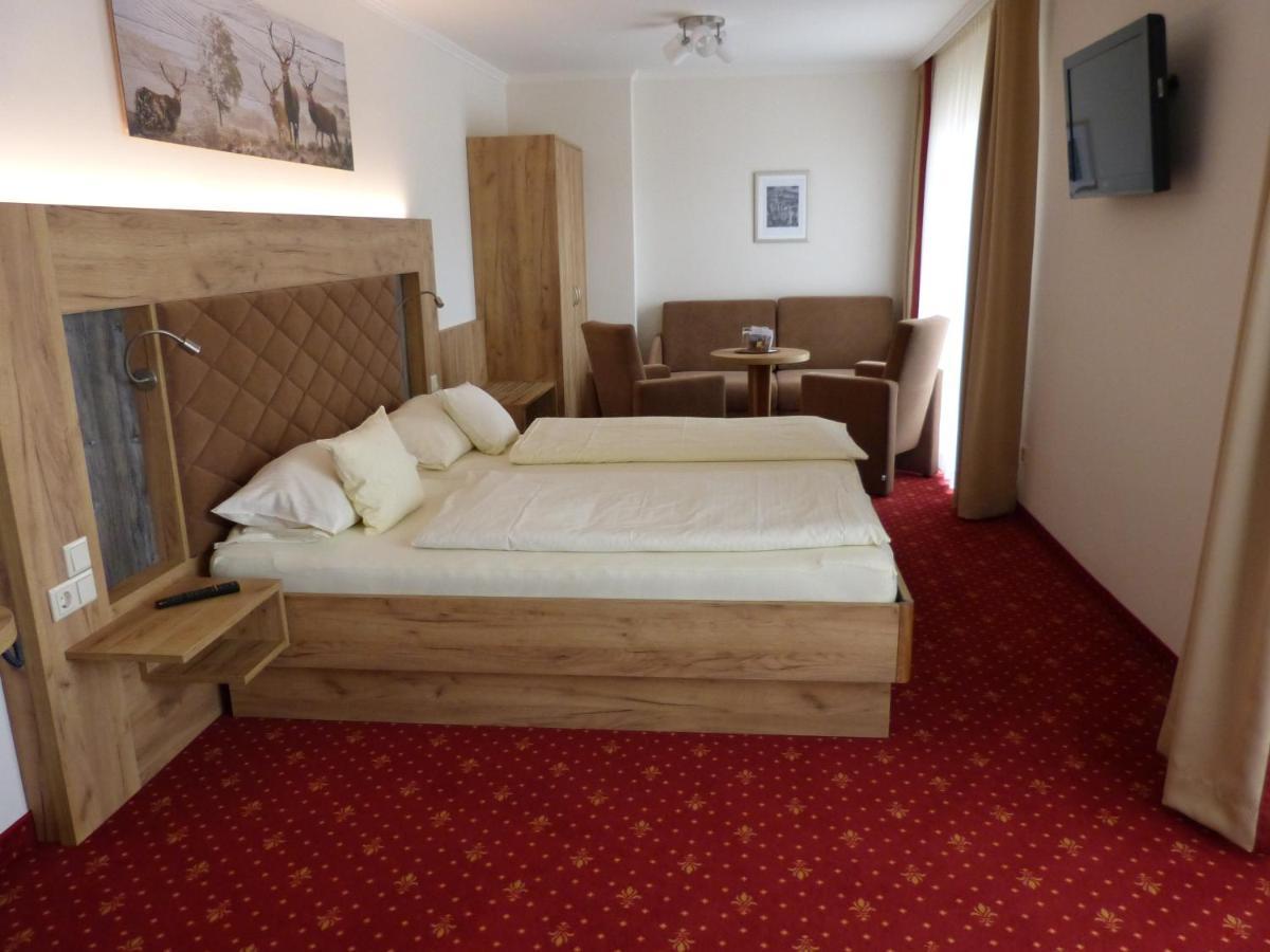 Ferienhotel Wolfsmuehle Rodishain Exterior foto